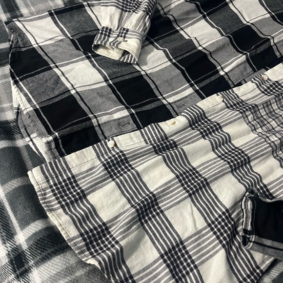 NWOT AE flannel M - Picture 3 of 5